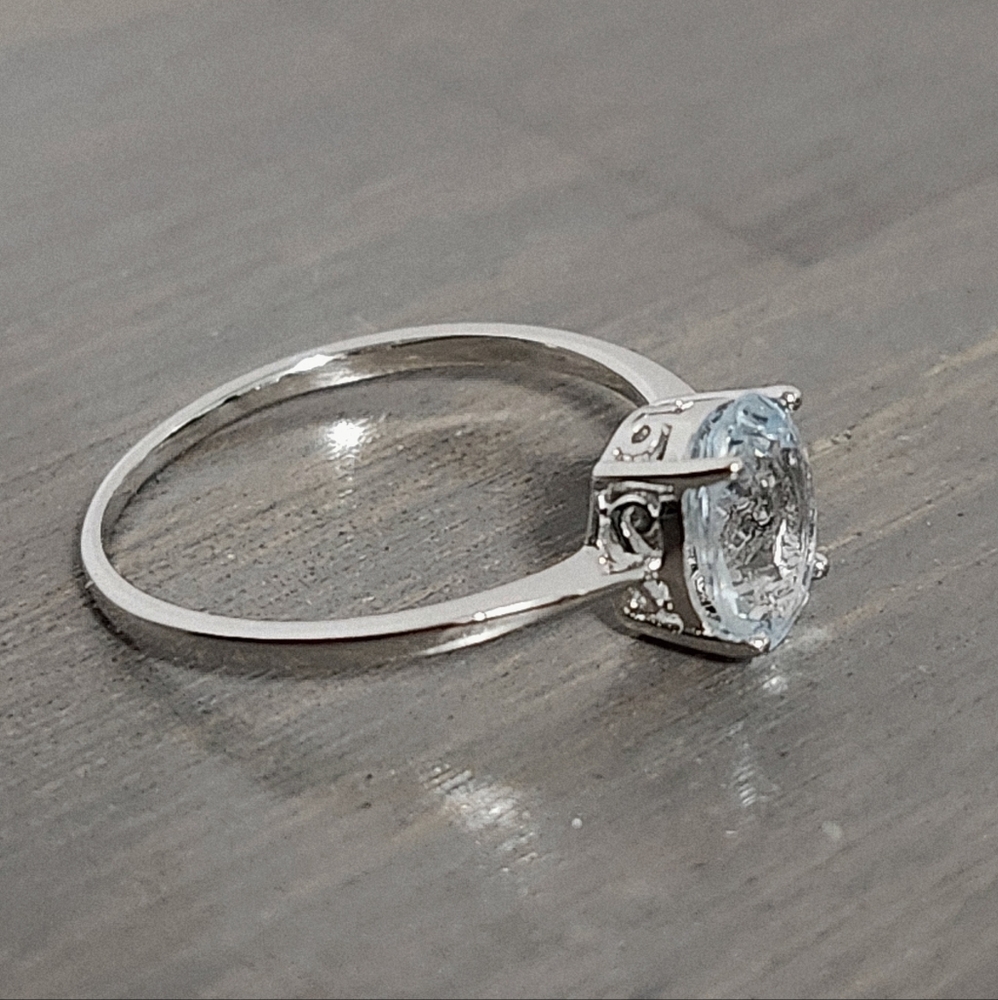 1.25 ctw Blue Topaz Oval Solitaire Sterling SILVER Ring NEW - Picture 11 of 11
